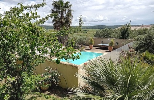 Le Pouget Casa | House swimming pool countryside garden parking air conditioning