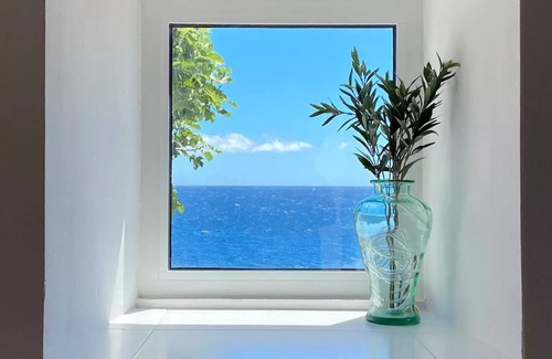 Calheta Casa | House@thesea !!with Direct Access to the Sea!!