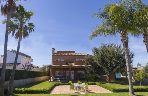 L'Eliana Chalet De Esquí | Casa Torre del Virrey