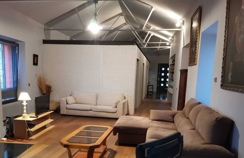 Segovia Casa | Casa bajo el acueducto con plaza de garaje, ¡A 1 min del centro!
