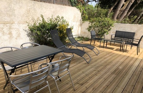 Saint-Palais-sur-Mer Casa | Casa muy bien ubicada.