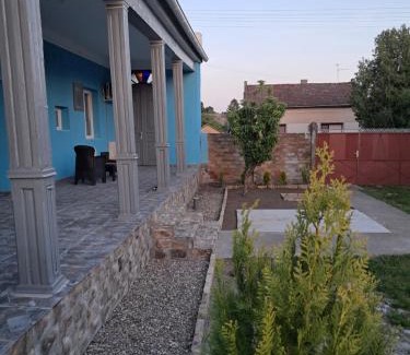 Vojvodina Apartamento | House-Vintage Hill Inn