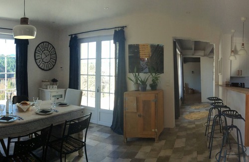 Saint-Genest-de-Bauzon Casa | House with swimming pool in a quiet location with uninterrupted view between Joyeuse and Les Vans