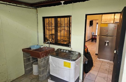 Agonia Casa | House w/Garage near the Stadium in Canoas, Alajuela Costa Rica
