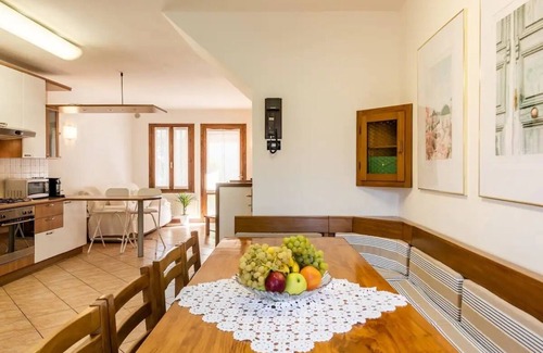 Porto Santa Margherita Casa | House with big private Garden - 2 min walk to center/10 to Beach/1h drive Venice