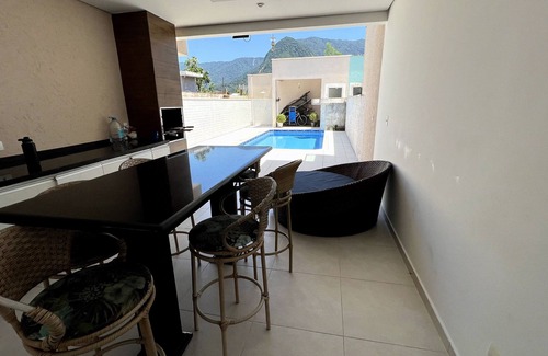 Balneario Mogiano Casa | House w/ pool in Cond. Closed