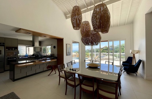 Joao Fernandes Casa | House w/ view barbecue and pool 600m from João Fernandes beach