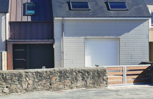 Tourlaville Casa | casa con jardin frente al mar en la costa