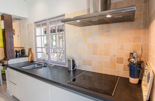 La Bouverie Casa | House with a private pool 15 km from the sea