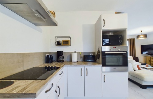 Saint-Hilaire-de-Riez Chalet De Esquí | Casa con jardín y jacuzzi para 8 personas