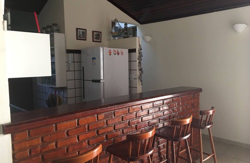 Praia Rasa Casa | Casa de 3 habitaciones en condominio - con piscina y sauna - a 200 metros de la playa