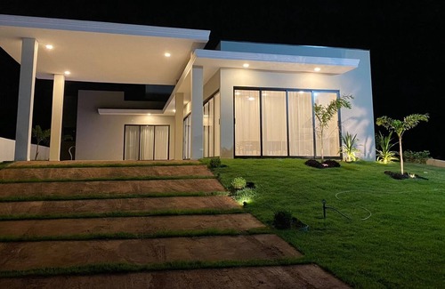 Itai Casa | House With 3 Suites and Heated Pool with Hydro