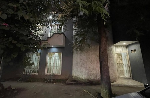 Uruapan Casa | House with 4 bedrooms for 8 people, with terrace