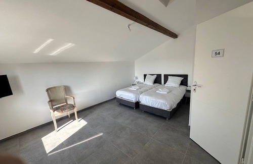 Satolas-et-Bonce Apartamento | House with 5 bedrooms lechaffardcom