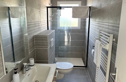 Satolas-et-Bonce Apartamento | House with 5 bedrooms lechaffardcom