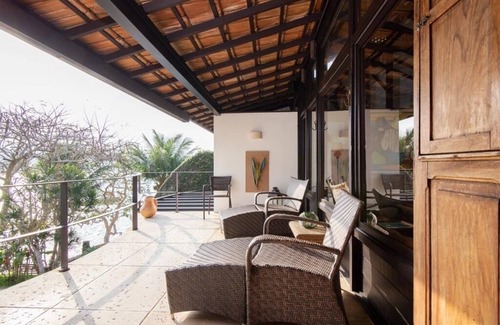 Buzios Casa | House with 7 bedrooms, 6 bathrooms and private beach in Búzios.