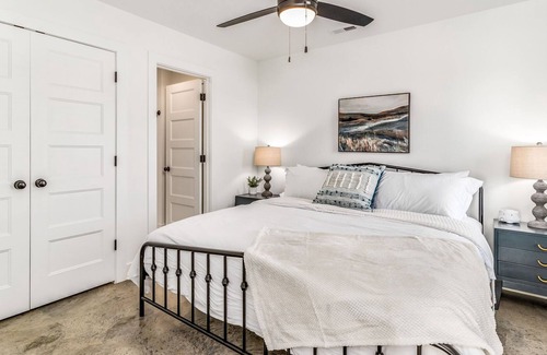 Clarksville Casa | House with a loft in Clarksville/ Nashville!