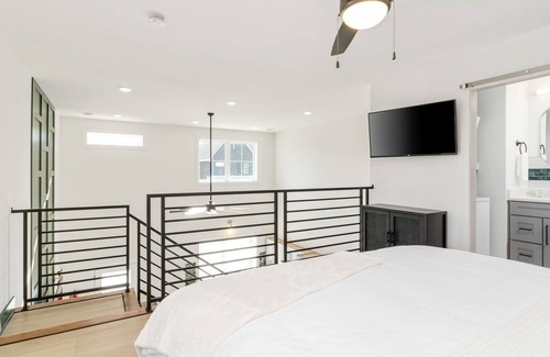 Clarksville Casa | House with a loft in Clarksville/ Nashville!