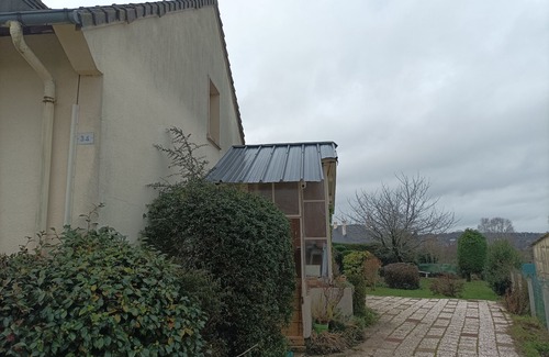 Flers Casa | House with beautiful garden very close to nature and the city