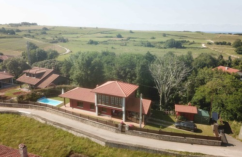 Llamigo Casa | La Casa Roja Asturias