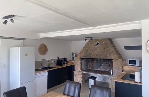Macanet de la Selva Apartamento | House with pool and spa