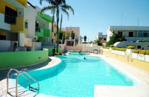 Torre dell'Orso Apartamento | House with garden, pool, equipped with every comfort - residence Solemar