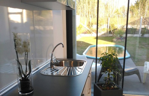 Boiro Casa | Casa con jardín y piscina a 5 minutos de las playas