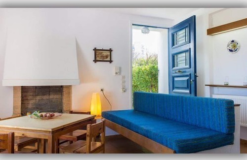 Rafina-Pikermi Casa | Casa con jardín y vistas al mar