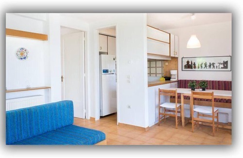 Rafina-Pikermi Casa | Casa con jardín y vistas al mar