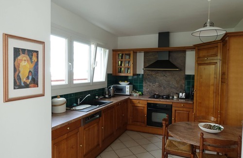 Quartier Beauregard-Boufflers-Buthegnemont-Boudonville Casa | House with garden close to town center