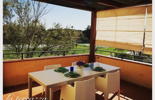 Numana Casa | casa con jardín, terraza y piscina