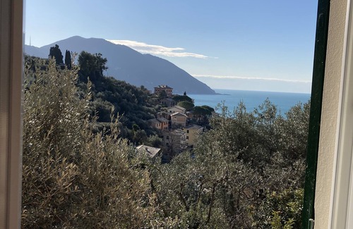 Recco Casa | Casa con jardín con vistas al mar