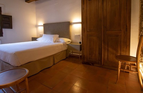 Old Town Cabaña | Casa con jardín, piscina y parking privado en el corazón histórico de Cuenca