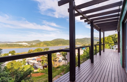 Garopaba Cabina | House With Lagoon View and Barbecue Ctm0000