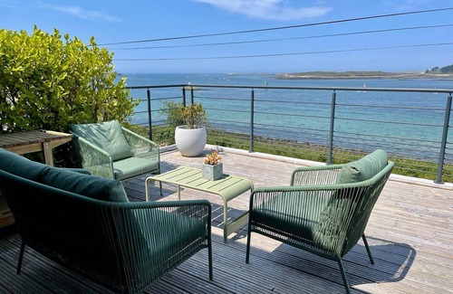 Landeda Chalet De Esquí | House with large terrace and sea view