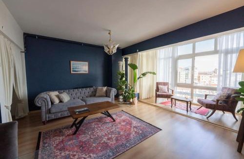 Cihangir Apartamento | House with magnificent Bosphorus and Taksim view