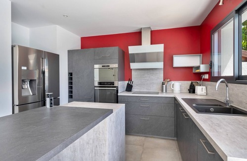 La Plaine-sur-Mer Chalet De Esquí | House with pool in La Plaine sur Mer