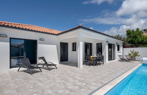 La Plaine-sur-Mer Chalet De Esquí | House with pool in La Plaine sur Mer