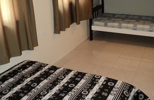 Barra Velha Casa | CASA CON PISCINA DE 3 DORMITORIOS - WIFI - CAMA PAREJA EN 3 QTS - PARA 16 PERSONAS