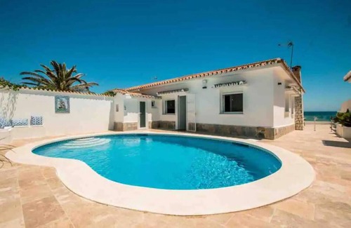 Mijas Casa | ¡Casa con piscina y acceso privado a la playa!