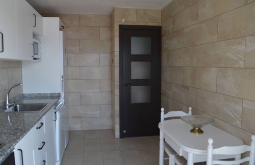 Cubelles Villa | Casa con piscina,barbacoa,jardín,wifi, aire acondicionado, a 1500 mts. de playa