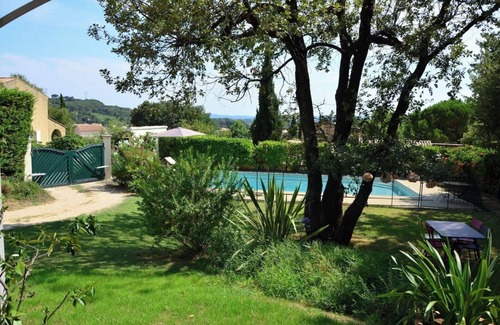 Chusclan Casa | HOUSE WITH POOL BETWEEN AVIGNON NÎMES AND ORANGE