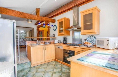 Canapville Casa | House with pool