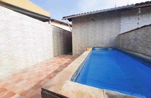 Balneario Umurama Casa | House with pool near waterfall