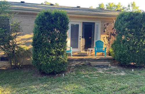 Jackson Casa | House with pool/privacy/fire pit fence in town