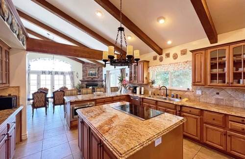 Temecula Casa | House with pool/spa/minutes to wineries