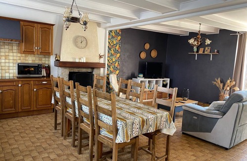 Le Vivier-sur-Mer Casa | Nice house with garden