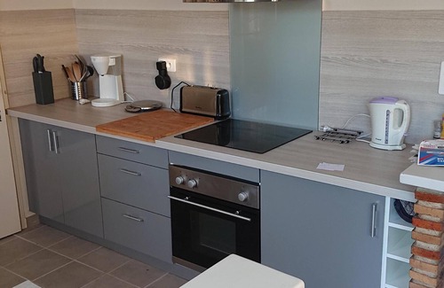 Montpon-Menesterol Cabaña | Casa con piscina climatizada privada cerca de St Emilion