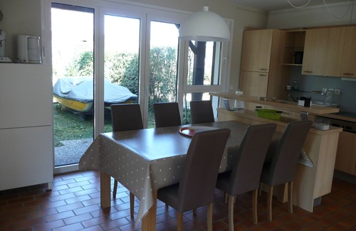 Thonon-les-Bains Casa | Casa con pontón privado y anilla de amarre marina Port Ripaille 6 personas