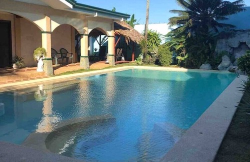 Lapu-Lapu Casa | House with private pool and extensive garden